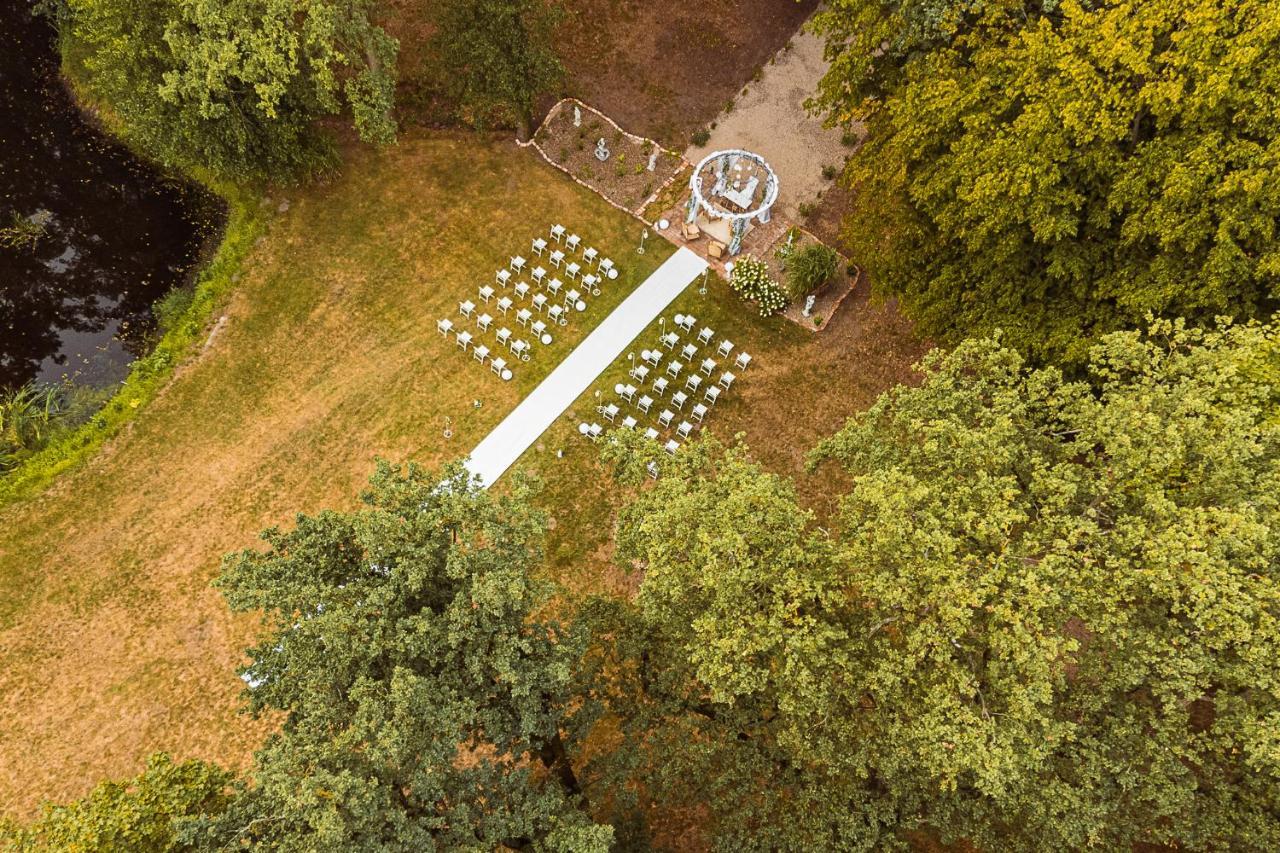 Palac Dabrowka Rawicz Luaran gambar
